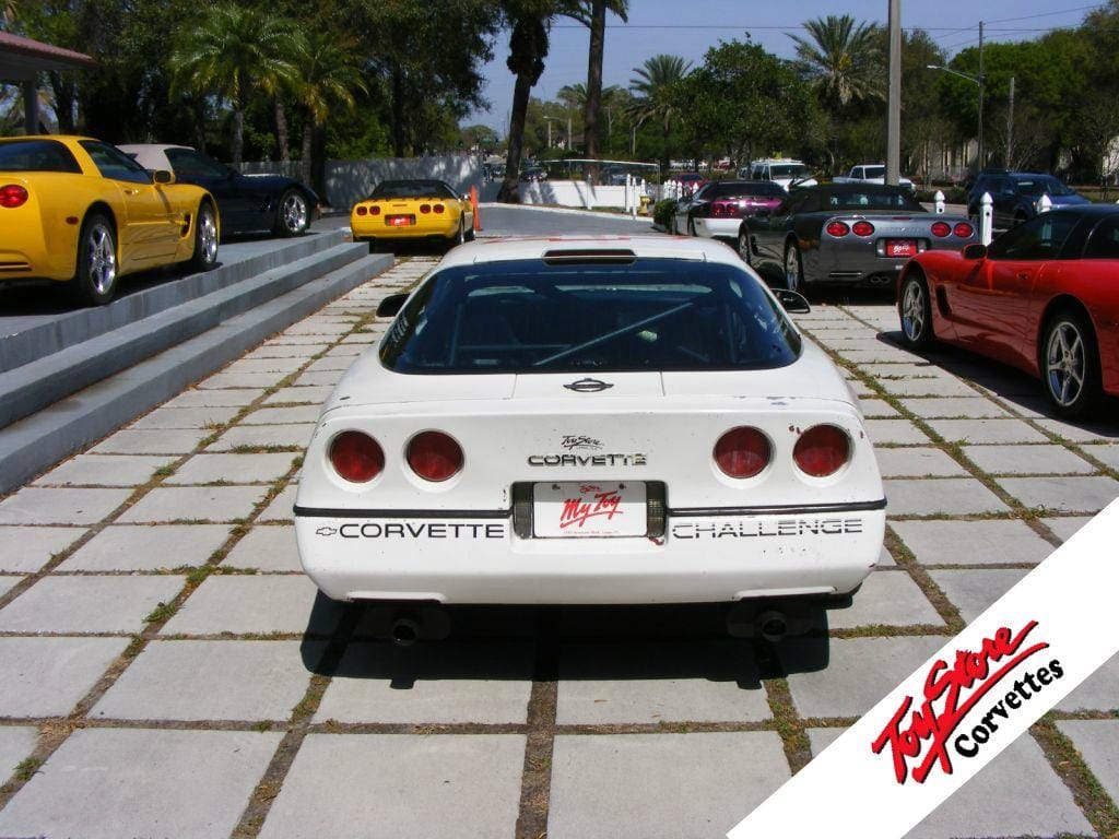1988 Chevrolet Corvette photo 2