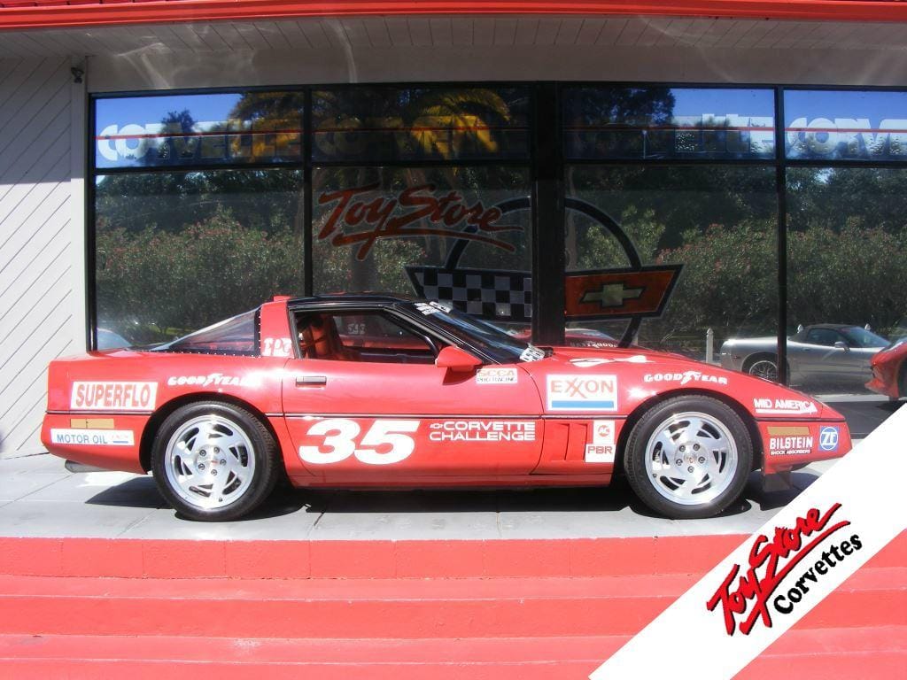 1990 Chevrolet Corvette Coupe photo 2
