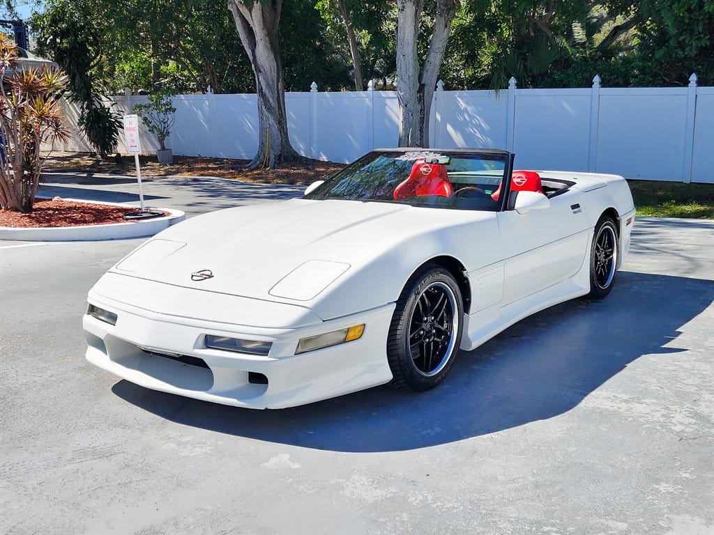 1995 Chevrolet Corvette Convertible photo 3
