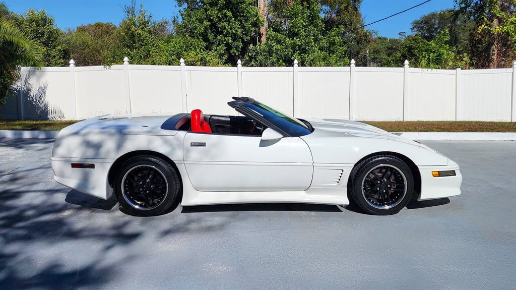 1995 Chevrolet Corvette Convertible photo 8