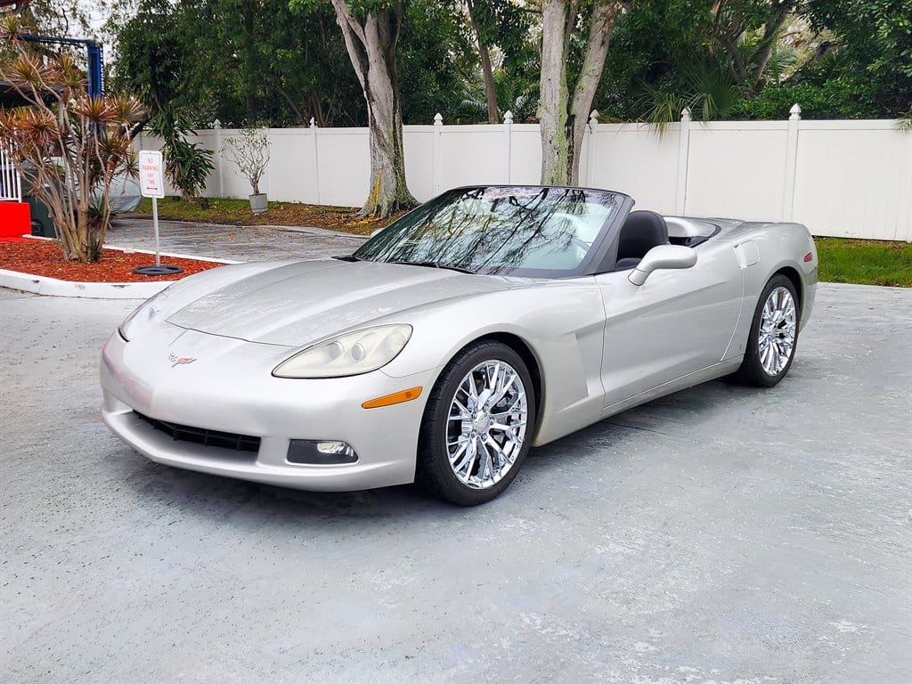 2006 Chevrolet Corvette Convertible photo 3