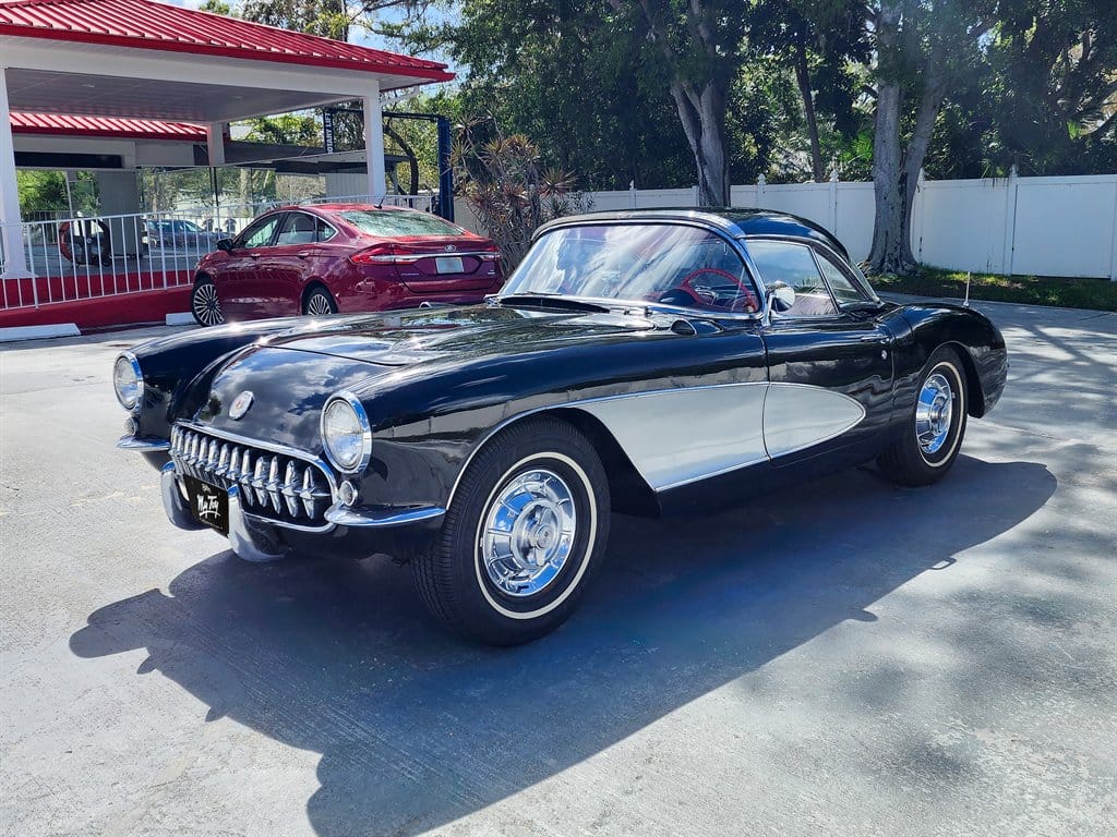1957 Chevrolet Corvette Convertible photo 4