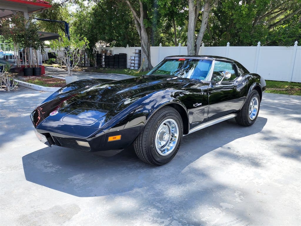 1974 Chevrolet Corvette photo 3