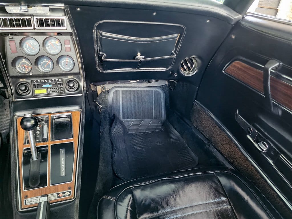 1974 Chevrolet Corvette photo 10