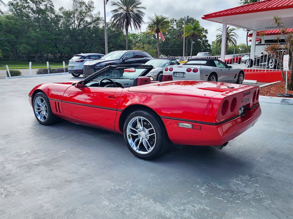 1990 Chevrolet Corvette Convertible photo 5