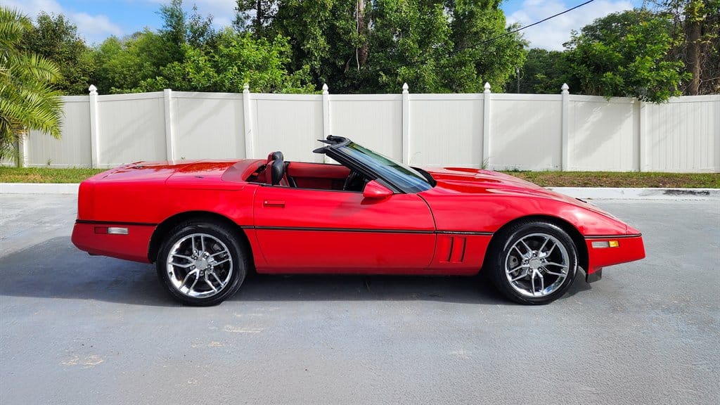 1990 Chevrolet Corvette Convertible photo 8