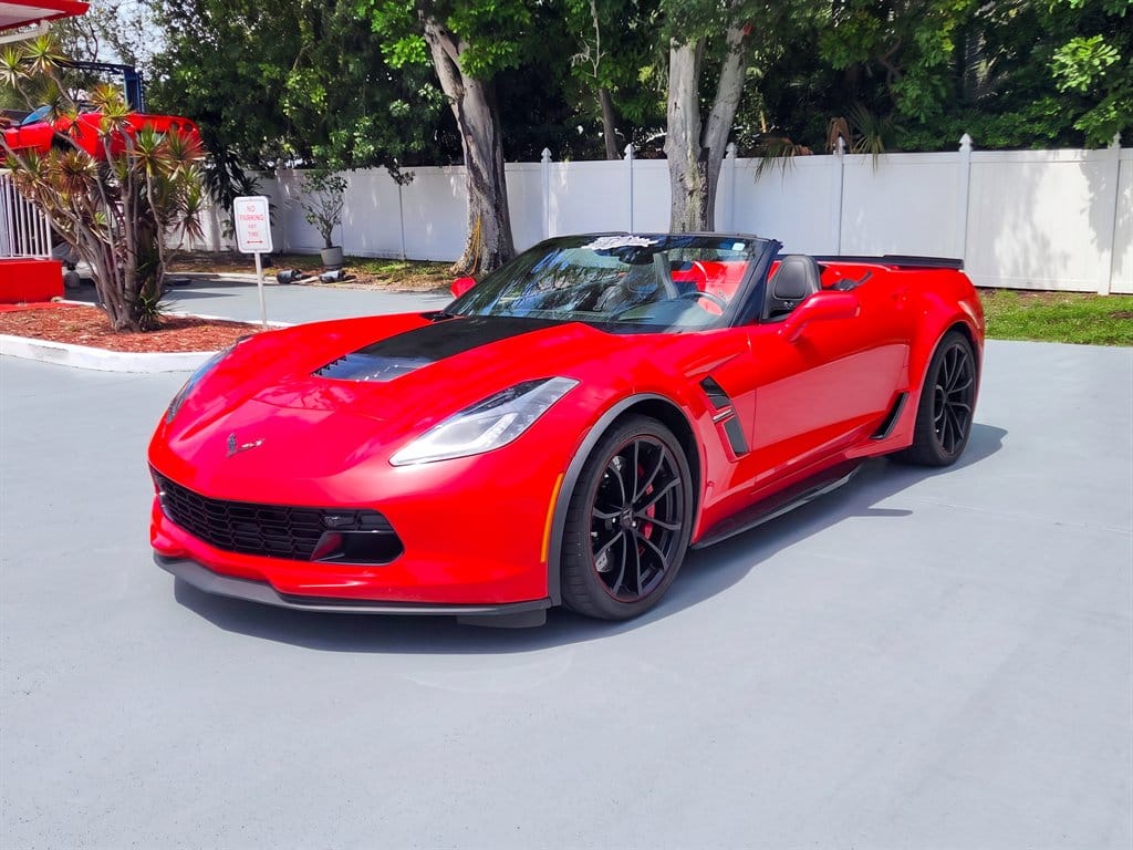 2017 Chevrolet Corvette Grand Sport photo 3