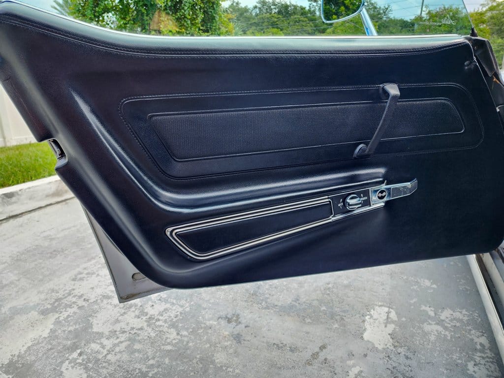 1973 Chevrolet Corvette photo 9