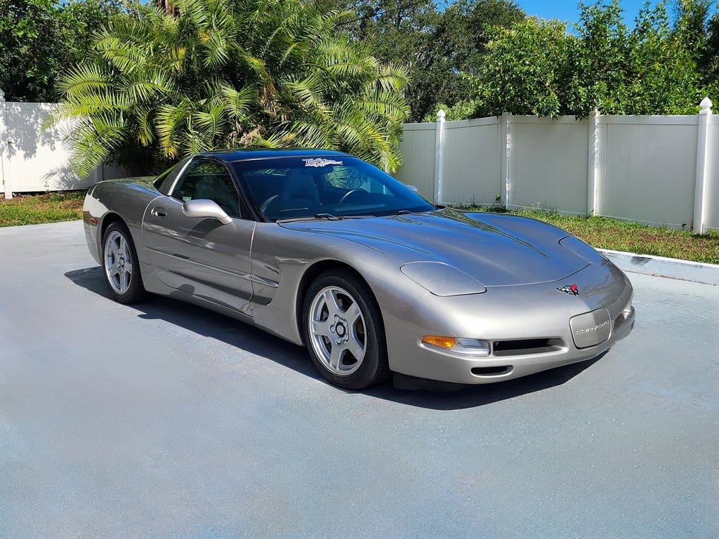 1998 Chevrolet Corvette photo 9