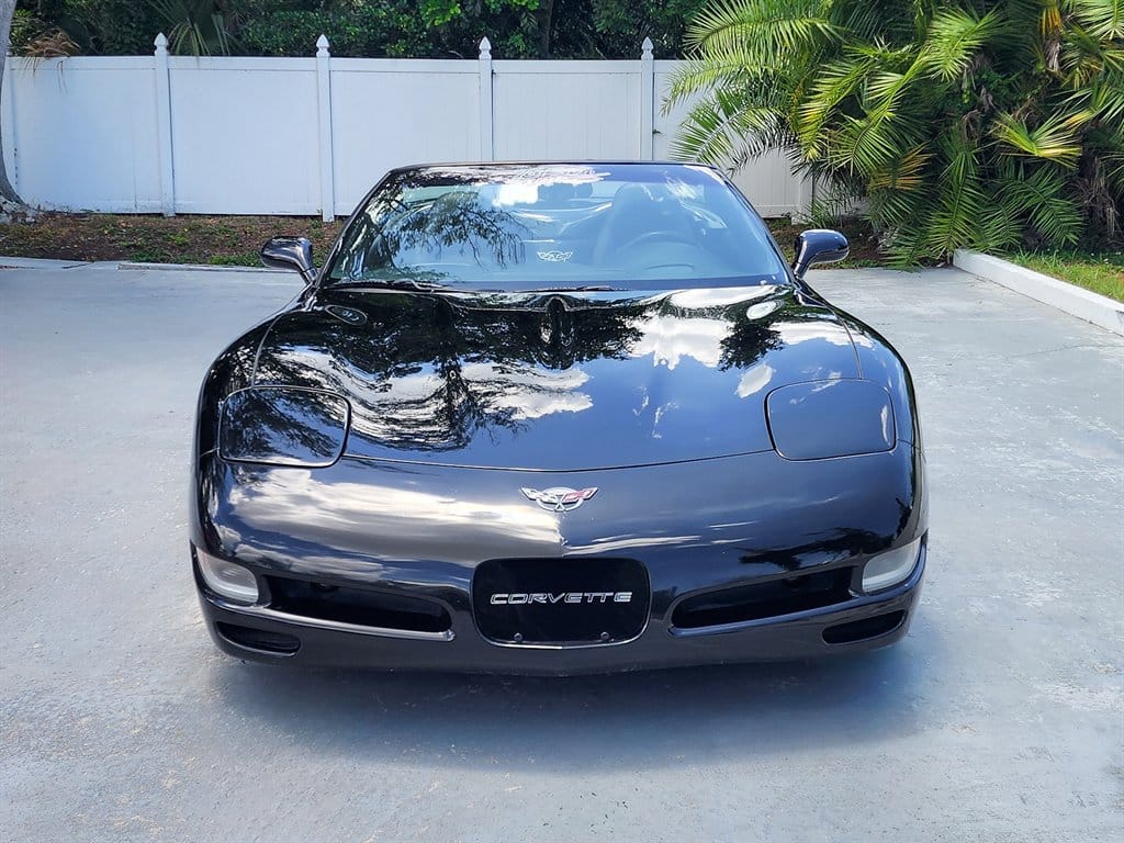 2003 Chevrolet Corvette Convertible photo 2