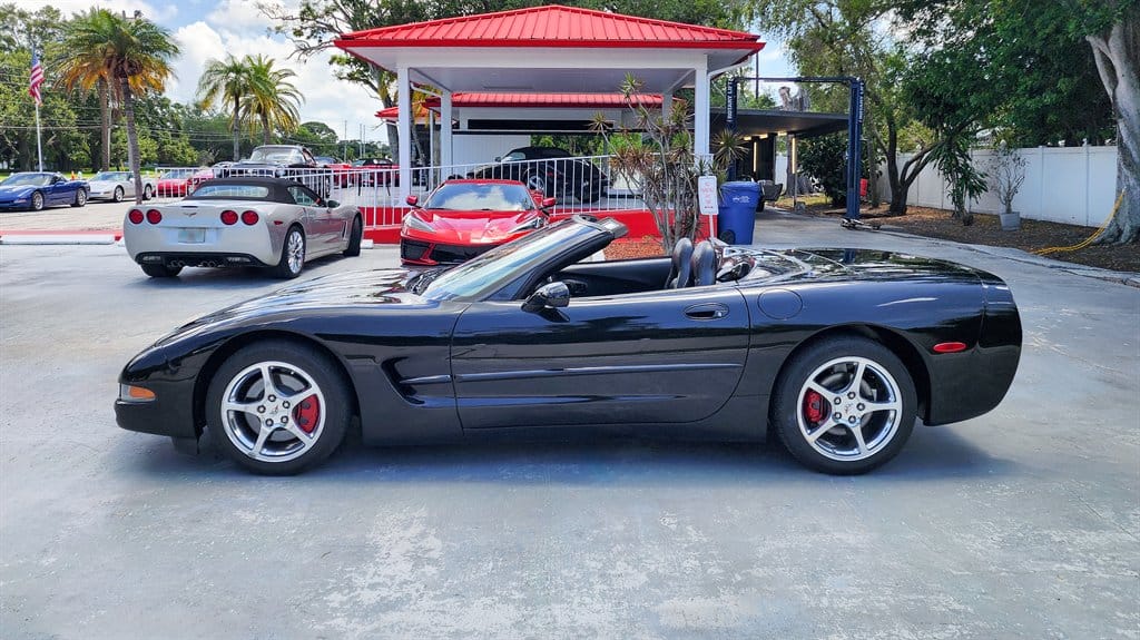 2003 Chevrolet Corvette Convertible photo 4
