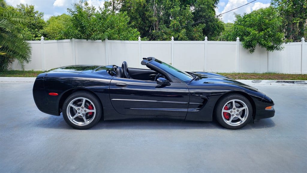 2003 Chevrolet Corvette Convertible photo 8