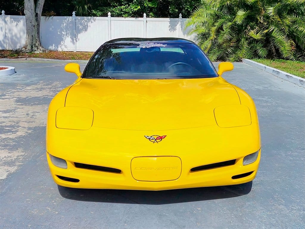 2004 Chevrolet Corvette photo 10