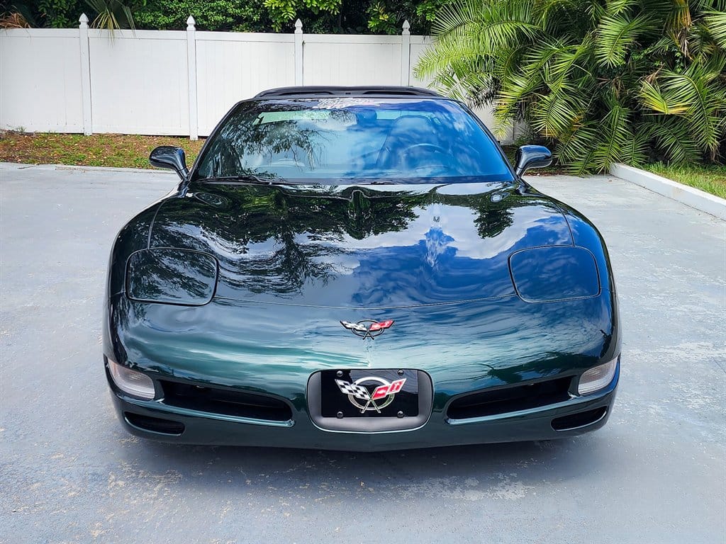 2000 Chevrolet Corvette photo 2