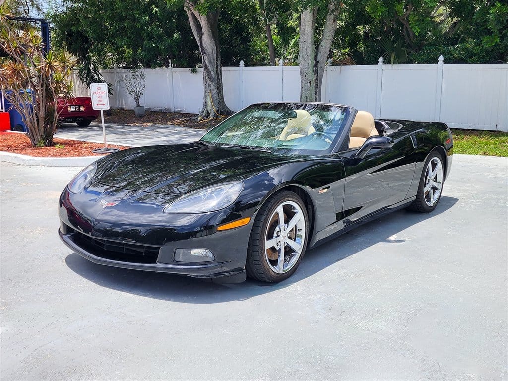 2010 Chevrolet Corvette Convertible photo 3
