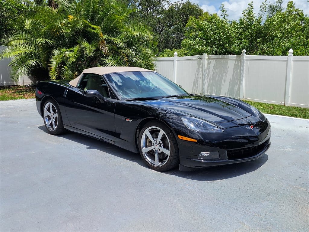 2010 Chevrolet Corvette Convertible photo 9