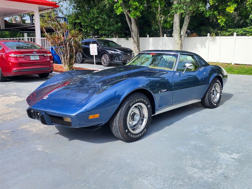 1975 Chevrolet Corvette Convertible photo 3