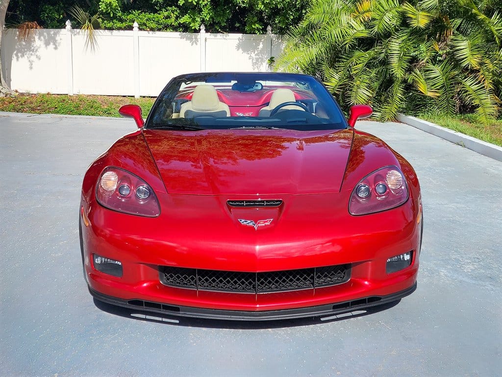 2012 Chevrolet Corvette GS photo 2