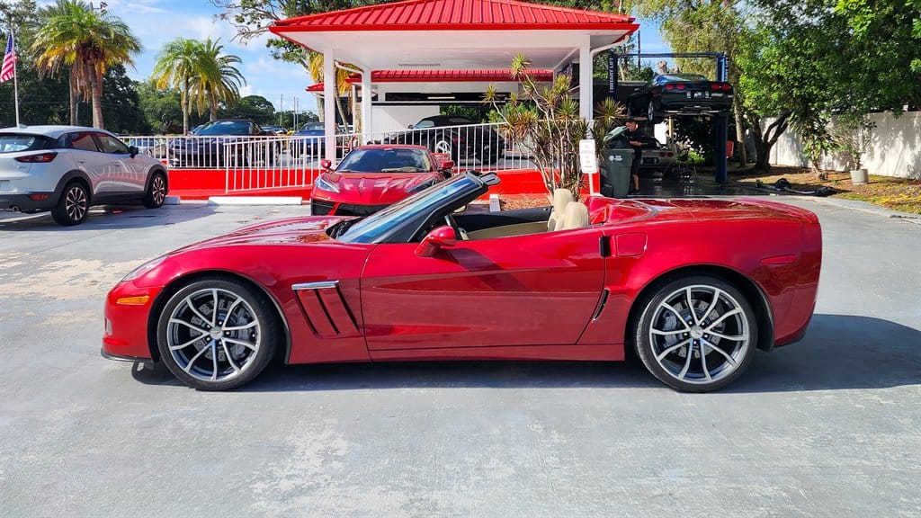 2012 Chevrolet Corvette GS photo 4