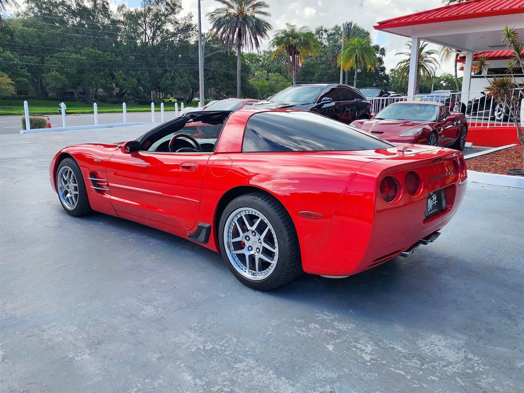 2004 Chevrolet Corvette photo 5