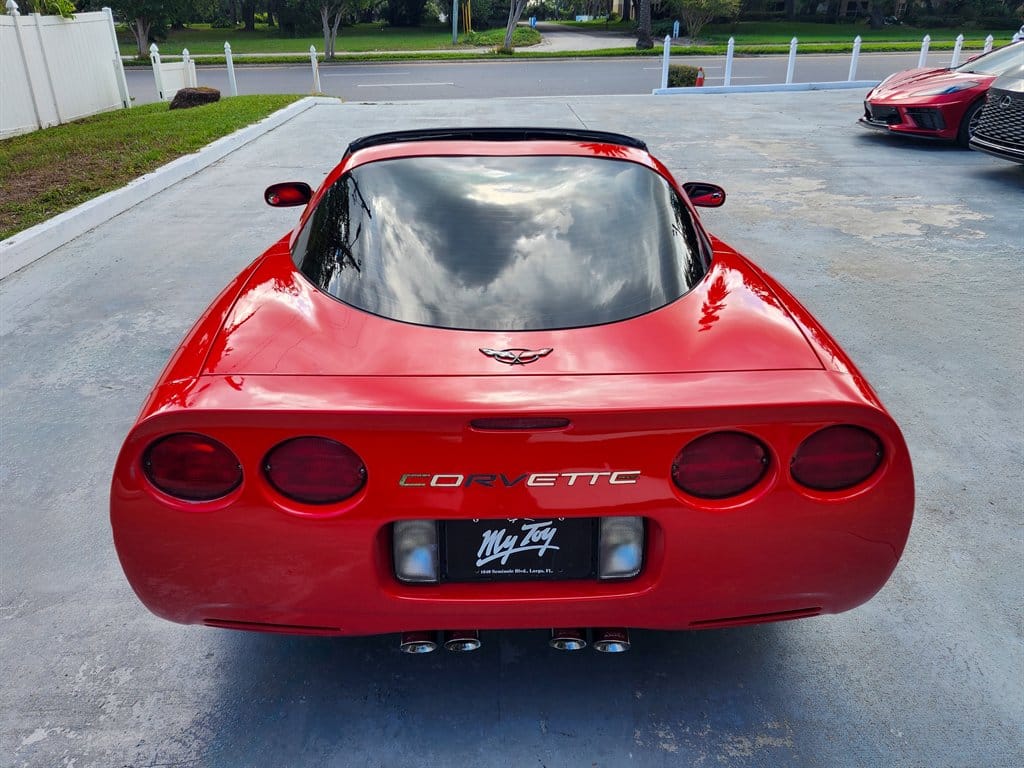2004 Chevrolet Corvette photo 6